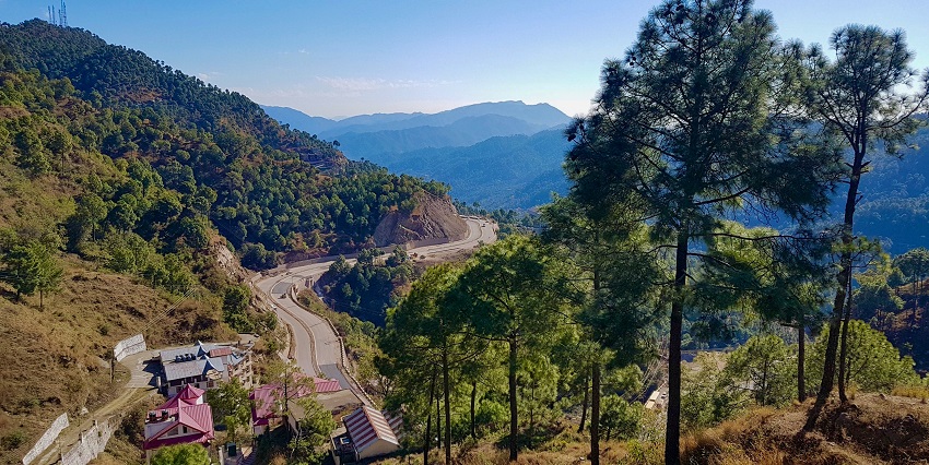 Enjoy the beautiful and panoramic views of Solan in the state of Himachal Pradesh.