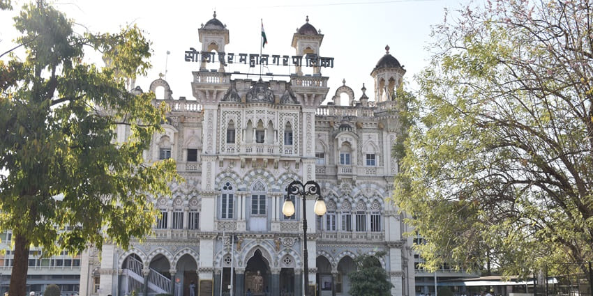 Beautiful snapshot of the iconic Solapur Municipal Corporation Building