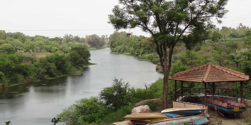A beautiful view from the top of Someshwar waterfalls in Nashik District, Maharashtra.