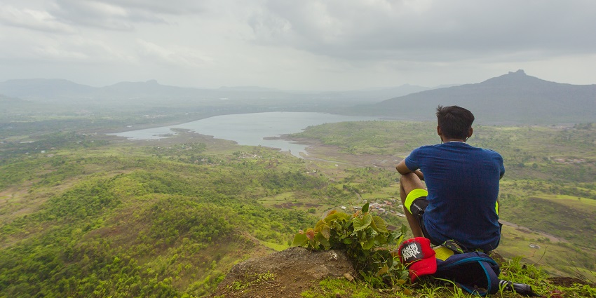 Sondai Fort, a historical tourist attraction in Maharashtra, showcases stunning views