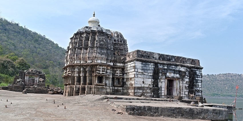 Maharashtrian architecture at the Shirkari Devi Temple, nestled in the Western Ghats
