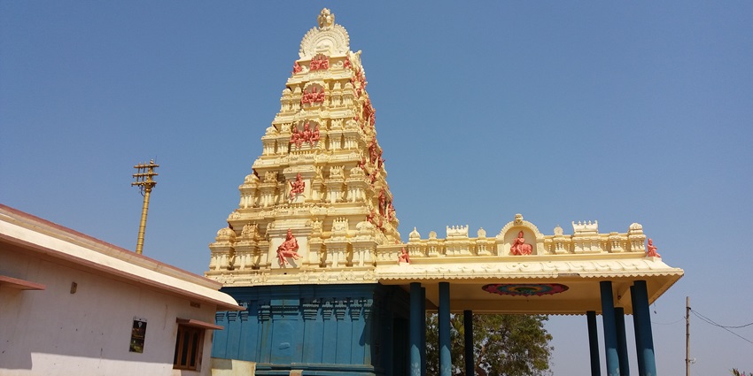 Sri Narasimha Swamy Temple in Hoskote is a must-visit for its stunning stone carvings