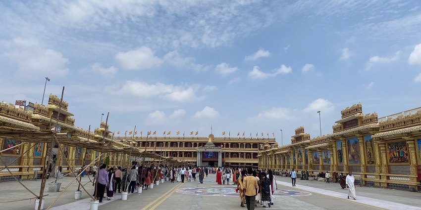 Sri Raghavendra Swamy Mutt, one of the top places to visit near Whitefield Bangalore.