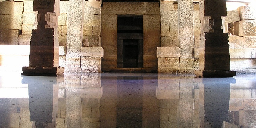 An image of Sri Varasiddhi temple, one of the famous temples in Anna Nagar