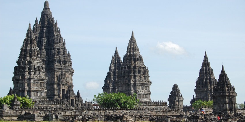Craftsmanship and a great piece of artwork done in the temple's amazing structure.