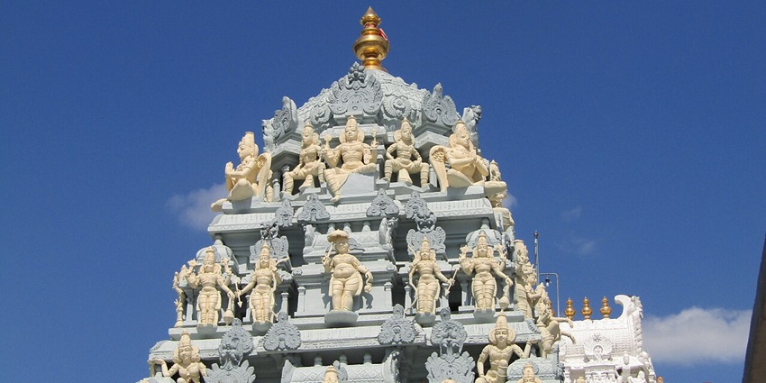 Sri Venugopalaswamy Temple is surely one of the places to visit near hosur within 50 kms