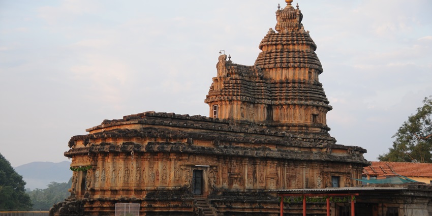 The iconic Sringeri Sharada Peetham is a serene temple dedicated to Goddess Sharada.