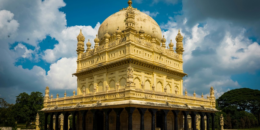 A glimpse of the iconic Srirangapatna, one of the famous places to visit near Mysore.