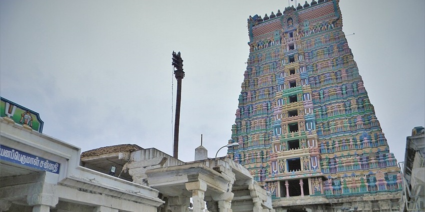 Intricate architecture of Srivilliputhur Andal Temple, showcasing vibrant sculptures and deities