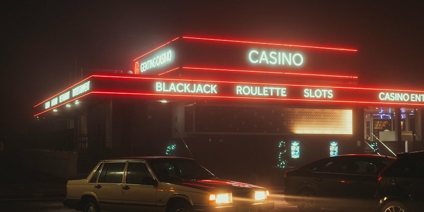 The Best casino in Sri Lanka, offers classic vibes with traditional table games