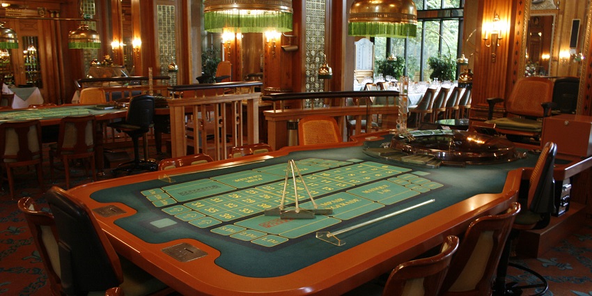 Roulette at a casino in Colombo.