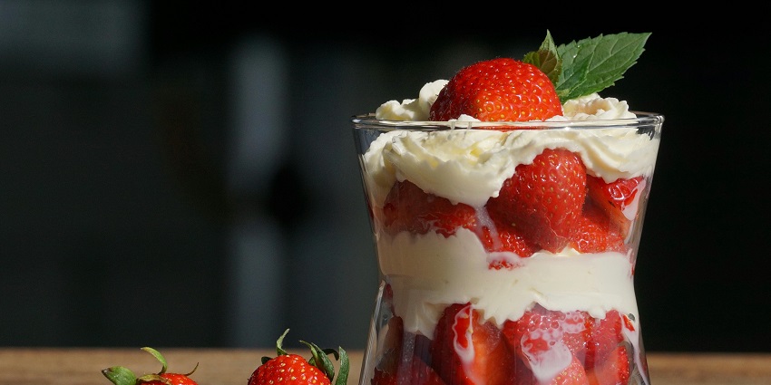 Strawberries with cream is a sweet highlight among the best food in Mahabaleshwar.