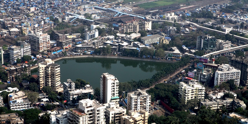 The Bandra Talao is one of the best places to visit in Bandra for every traveller.