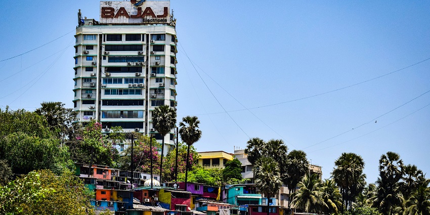 When planning a trip to Bandra, hanging out at Carter Road is ideal for most visitors.