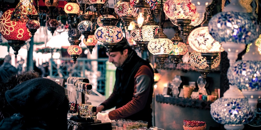 Shopping at the busy market is one of the best things to do in Mangalore.