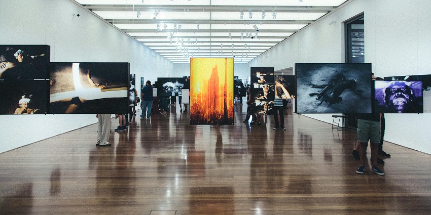 This art gallery in Pune offers a blend of modern and traditional artwork.