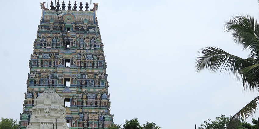 Image of a stunning temple architecture view with colourful carvings - temples in Pollachi