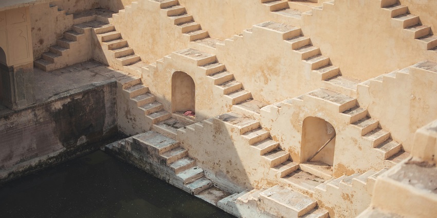 Pay a visit to the iconic Surajkund which is one of the short trips from Delhi.