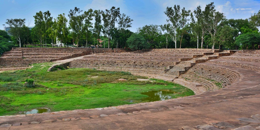 Masonry structure at Suraj Kund, showcasing traditional architecture in Haryana.