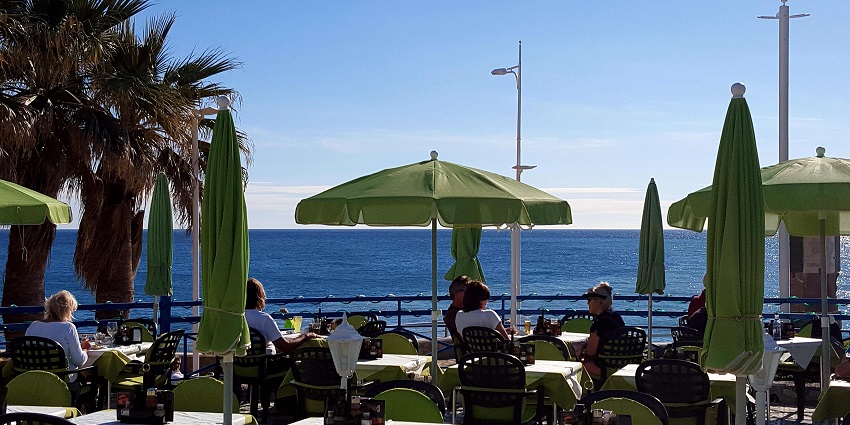 Surya Beach Cafe and Stay is one of the Gokarna party places, offers fresh seafood and beachfront accommodations