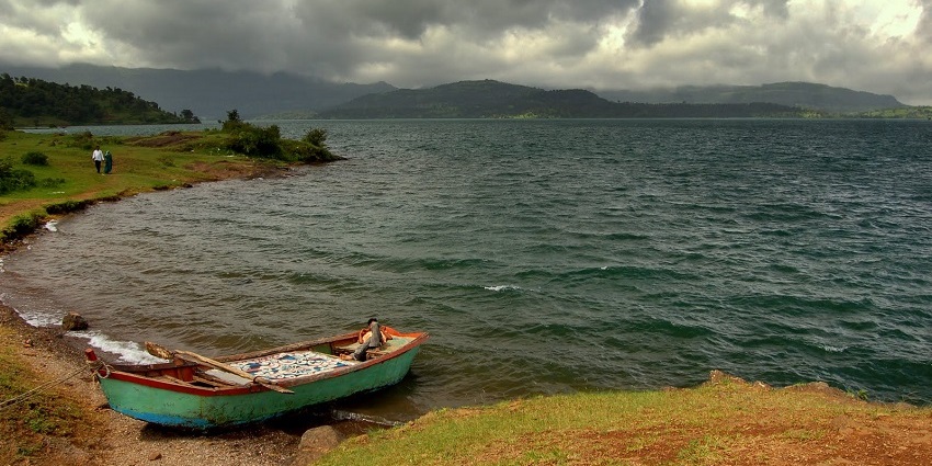 Serene view of the lake, ideal spot for kayaking in Kolad