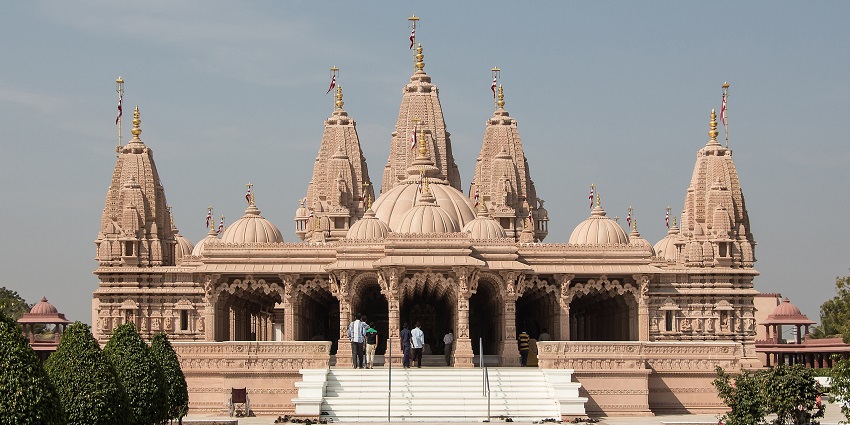 The sacred Narayan temple is known for its stunning architecture and tranquillity.