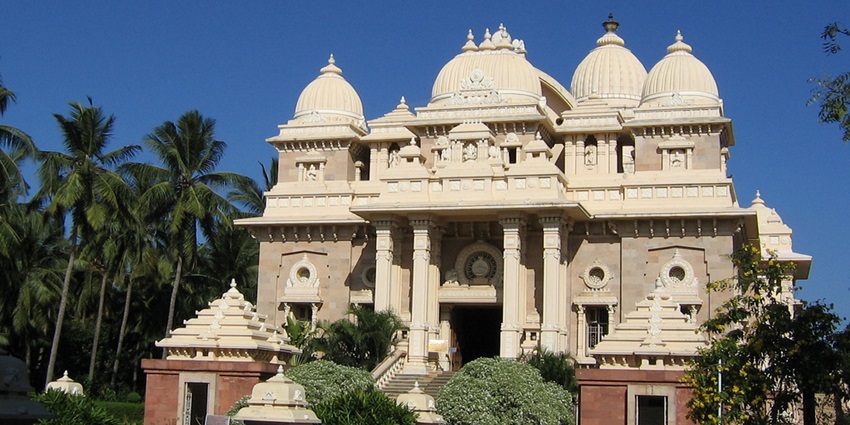 Universal temple of the Swarnavalli Mutt situated in the beautiful landscape of Sirsi