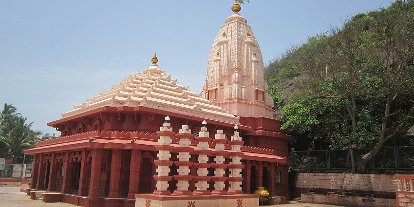 Unique Ganapati idol temple in Guhagar, peaceful spiritual retreat.
