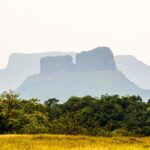 Tailbaila Fort offer breathtaking landscapes, history, and adventure in Maharashtra.