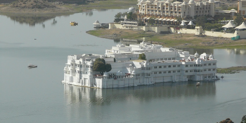 Pool party in Udaipur at the iconic heritage hotel situated on Lake Pichola's picturesque waters.