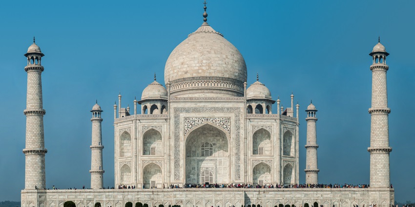 Wide angle view of the Taj Mahal with the clear blue sky in the background
