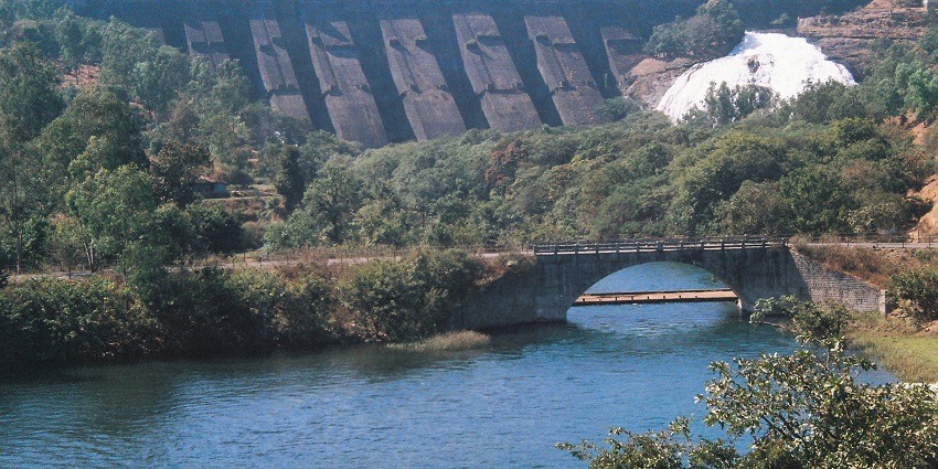 Wilson Dam has beautiful surroundings of mountains and hills.
