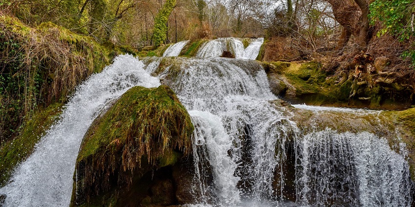 Trekking to the Katary waterfalls is one of the adventurous things to do in Kunnur.