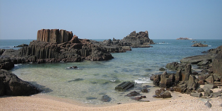 Explore the stunning columnar basalt formations at St. Mary's Island beach!