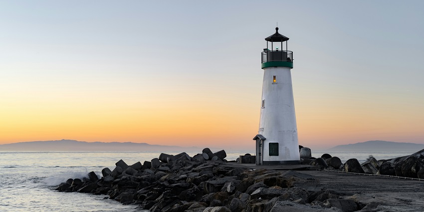 An image of Karaik Lighthouse, which is one of the top things to do in Karaikal.