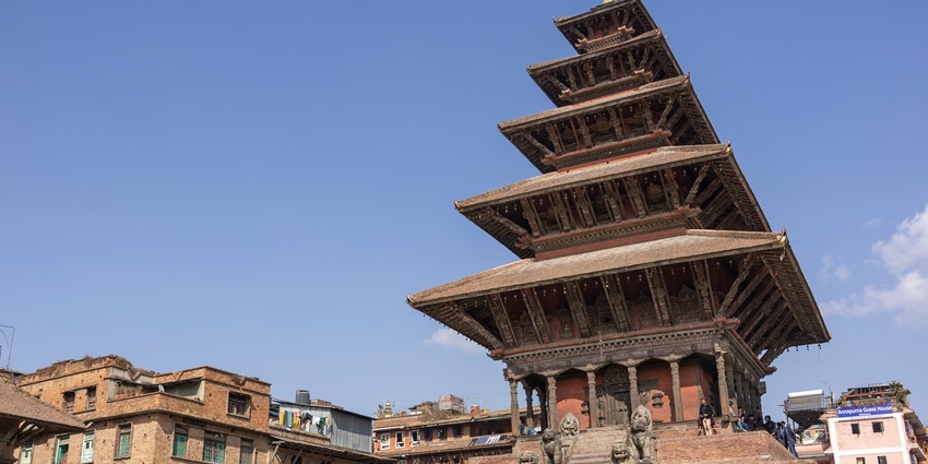 A quaint view of the ancient town of Karnataka, Talakad featuring majestic temples.