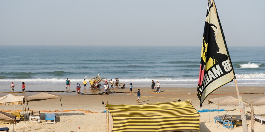 Scenic image of the beautiful beachside in maharashtra