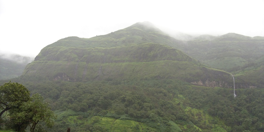 Tamhini Ghat during the rainy season, one of the top offbeat places near Pune