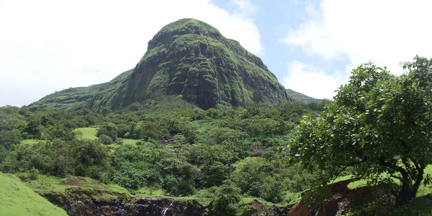 The lake viewpoint, offering scenic views, is among the best places to visit in Tamhini Ghat.
