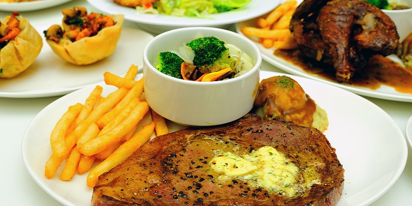 Tandoor Restaurant, the best birthday party restaurant in Allahabad offers flavorful tandoori dishes