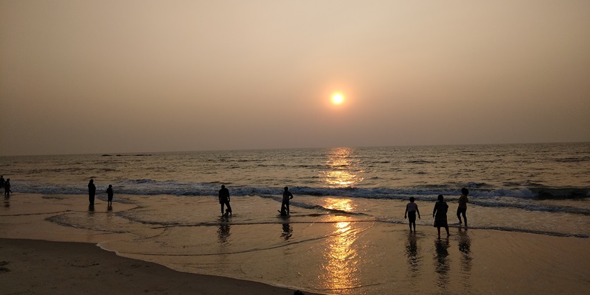Experience a breathtaking sunset at Tannirbavi Beach in Mangaluru, pure bliss!