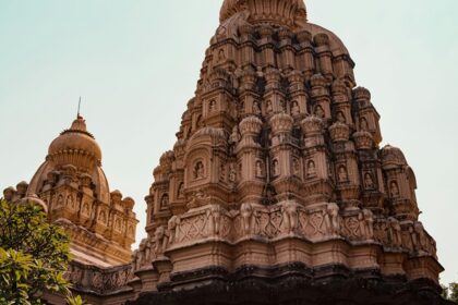 Temples in Juhu offer a spiritual side of other populous sides of the city for pilgrims.