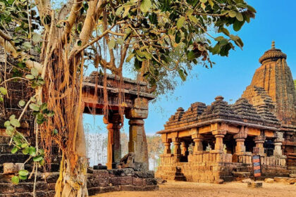 best temples in thane reflect the religious side of the area for travellers to explore.