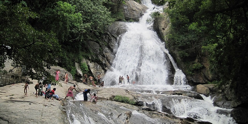 Exciting trek leading to one of India's highest waterfalls.
