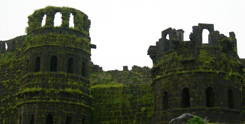 View of Gorakhgod fort, one of the best places to visit in Thane