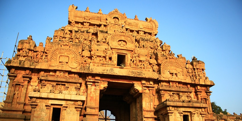 Sunset view of Thanjavur temple, which is one of the most stunning places to visit.
