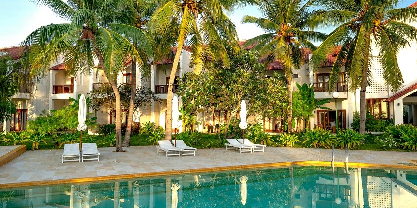 Elegant hotel offering a blend of comfort and hospitality for travellers.