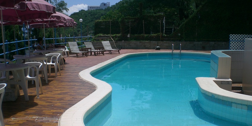 Sophisticated hotel known for its luxurious rooms and services.