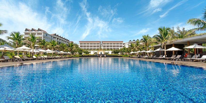 Eco-friendly hotel offering sustainable luxury and modern conveniences for guests.