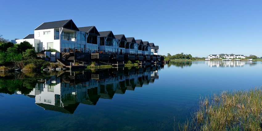 The Greenwood Resort is one of the luxury resort with scenic views of natural beauty.